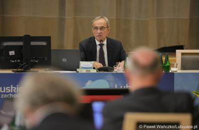 Wiceprzewodniczący Sejmiku Województwa Mirosław Marcinkiewicz podczas LIX zwyczajnej sesji Sejmiku 