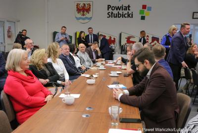 Uczestnicy spotkania networkingowego dla biznesu w Słubicach 