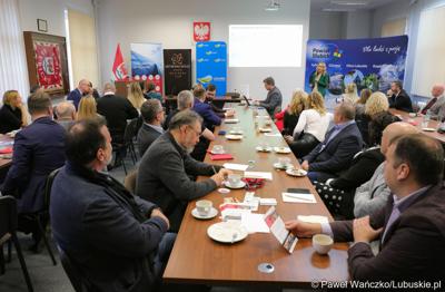 Uczestnicy spotkania networkingowego dla biznesu w Słubicach