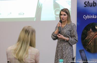 Uczestniczka spotkania networkingowego dla biznesu w Słubicach 