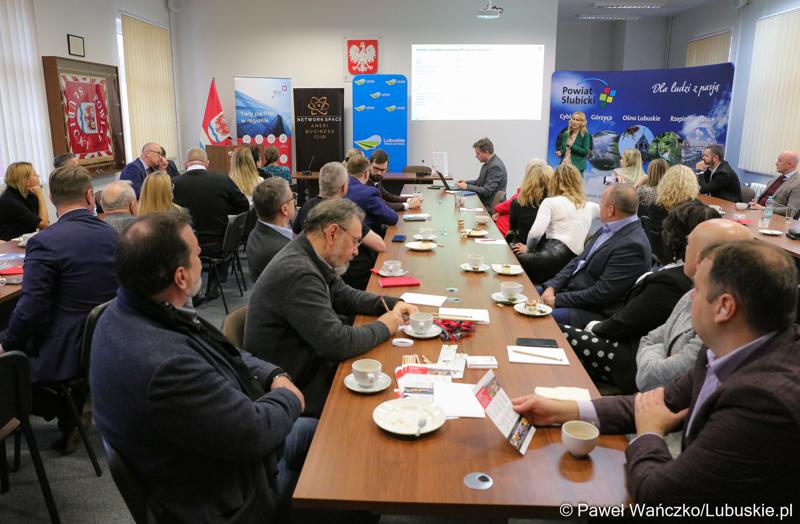 Uczestnicy spotkania networkingowego dla biznesu w Słubicach