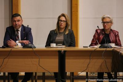 Uczestnicy spotkania Instytucji Zarządzającej programem „Fundusze Europejskie dla Lubuskiego 2021-2027” z partnerstwem jednostek samorządu terytorialnego