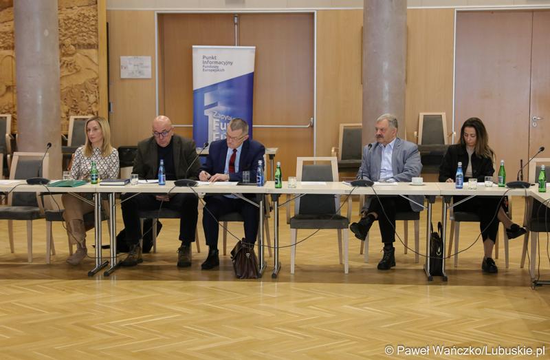 Posiedzenie Lubuskiego Zespół ds. Szkolnictwa Wyższego w Sali Kolumnowej w siedzibie Urzędu Marszałkowskiego Województwa Lubuskiego