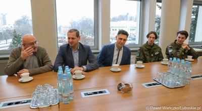 Spotkanie wicemarszałka Łukasza Poryckiego z uczniami Zespołu Szkół Technicznych w Zielonej Górze