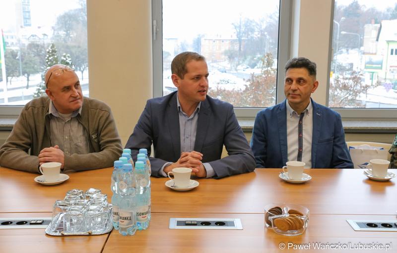 Spotkanie wicemarszałka Łukasza Poryckiego z uczniami Zespołu Szkół Technicznych w Zielonej Górze