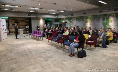 Uczestnicy szkolenia z zasad horyzontalnych w programie Interreg