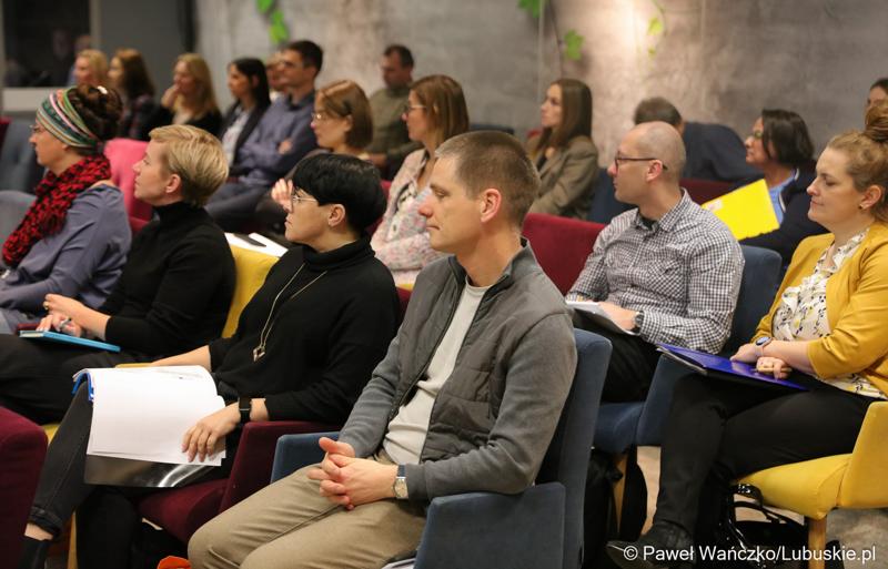 Uczestnicy szkolenia z zasad horyzontalnych w programie Interreg