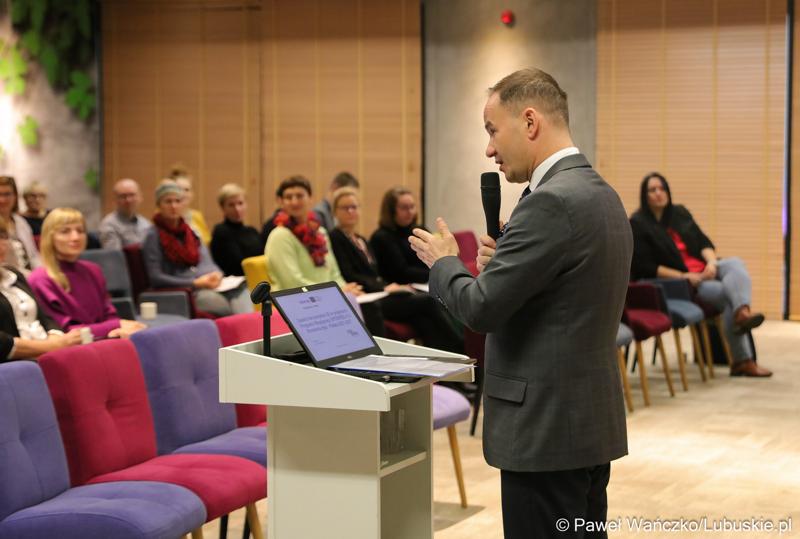 Uczestnicy szkolenia z zasad horyzontalnych w programie Interreg