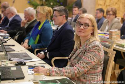 Radni podczas LX zwyczajnej sesji Sejmiku Województwa Lubuskiego