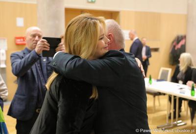 Zbigniew Kołodziej odbiera gratulacje po wyborze na stanowisko Wicemarszałka Województwa Lubuskiego 