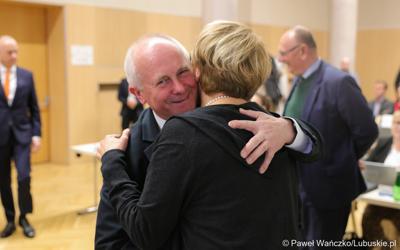 Zbigniew Kołodziej odbiera gratulacje po wyborze na stanowisko Wicemarszałka Województwa Lubuskiego 