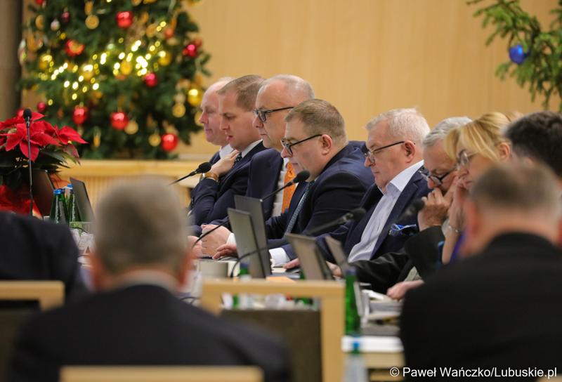 Uczestnicy LX zwyczajnej sesja Sejmiku Województwa Lubuskiego