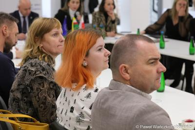 Uczestnicy spotkania Instytucji Zarządzającej programem „Fundusze Europejskie dla Lubuskiego 2021-2027” z partnerstwem jednostek samorządu terytorialnego w Łęknicy
