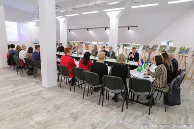 Spotkanie Instytucji Zarządzającej programem „Fundusze Europejskie dla Lubuskiego 2021-2027” z partnerstwem jednostek samorządu terytorialnego w Łęknicy
