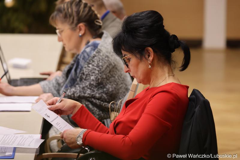 Jury zawodów okręgowych XXXVII Olimpiady Wiedzy Ekonomicznej w Urzeędzie Marszałkowskim Województwa Lubuskiego w Zielonej Górze