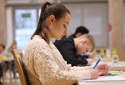 Uczestniczka zawodów okręgowych XXXVII Olimpiady Wiedzy Ekonomicznej w Urzeędzie Marszałkowskim Województwa Lubuskiego w Zielonej Górze 