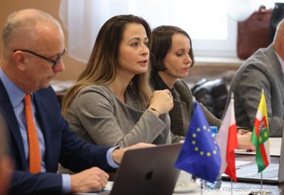 Uczestnicy  spotkania Partnerstwa „Razem dla wspólnego rozwoju: Trzciel, Pszczew, Szczaniec, Zbąszynek, Babimost, Kargowa, Trzebiechów, Bojadła, Przytoczna” w Lutolu Mokrym 