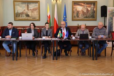 Spotkanie Instytucji Zarządzającej programem Fundusze Europejskie dla Lubuskiego 2021-2027 z ZIT i Partnerstwami Jednostek Samorządu Terytorialnego ws Żarach 
