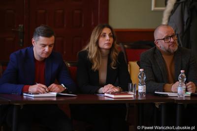 Spotkanie Instytucji Zarządzającej programem Fundusze Europejskie dla Lubuskiego 2021-2027 z ZIT i Partnerstwami Jednostek Samorządu Terytorialnego ws Żarach 