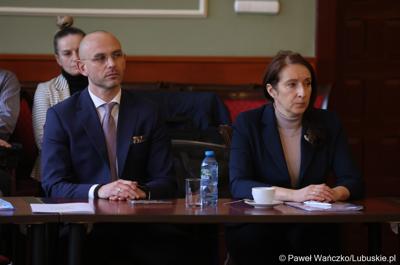 Spotkanie Instytucji Zarządzającej programem Fundusze Europejskie dla Lubuskiego 2021-2027 z ZIT i Partnerstwami Jednostek Samorządu Terytorialnego ws Żarach 