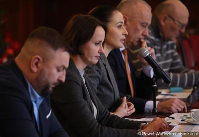 Spotkanie Instytucji Zarządzającej programem Fundusze Europejskie dla Lubuskiego 2021-2027 z ZIT i Partnerstwami Jednostek Samorządu Terytorialnego ws Żarach 