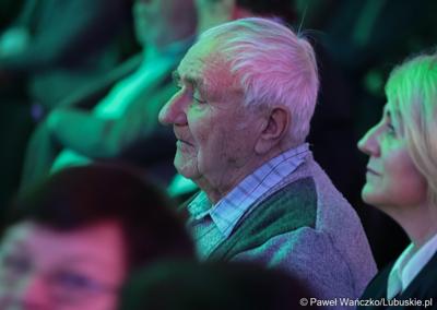 Uczestnicy podsumowania unijnego projektu, dzięki któremu zrewitalizowano centrum Sulęcina