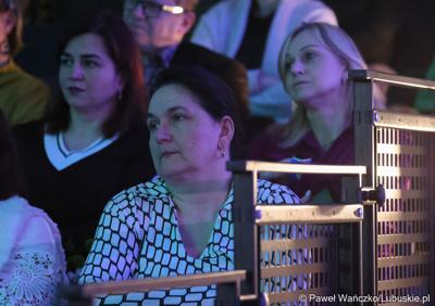 Uczestnicy podsumowania unijnego projektu, dzięki któremu zrewitalizowano centrum Sulęcina