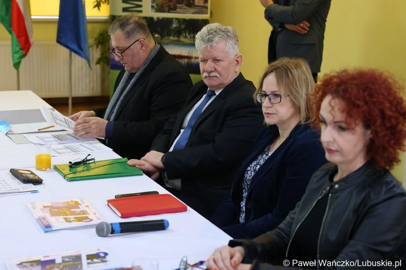 Spotkanie Instytucji Zarządzającej programem Fundusze Europejskie dla Lubuskiego 2021-2027 z przedstawicielami miast i gmin tworzących Partnerstwo Razem dla rozwoju Powiatu Żagańskiego: Małomice, Niegosławice, Brzeźnica, Szprotawa, powiat Żagański.