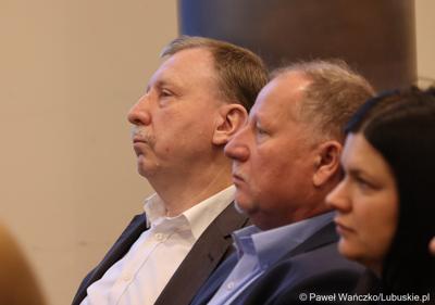 Uczestnicy spotkania w sprawie projektu aktualizacji Strategii Rozwoju Województwa Lubuskiego 2030 w w Wojewódzkiej i Miejskiej Bibliotece Publicznej im. Zbigniewa Herberta Gorzowie Wlkp. 