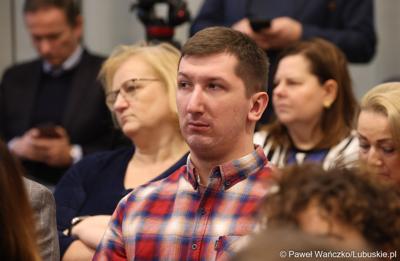 Uczestnicy spotkania w sprawie projektu aktualizacji Strategii Rozwoju Województwa Lubuskiego 2030 w w Wojewódzkiej i Miejskiej Bibliotece Publicznej im. Zbigniewa Herberta Gorzowie Wlkp. 