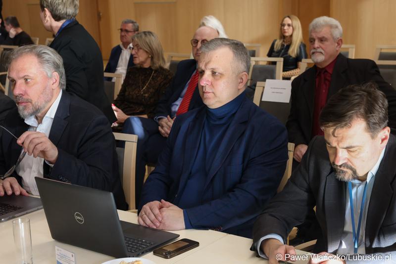 Uczestnicy styczniowej zwyczajnej sesji Sejmiku Województwa Lubuskiego