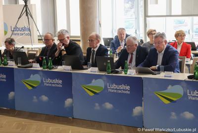 Uczestnicy styczniowej zwyczajnej sesji Sejmiku Województwa Lubuskiego