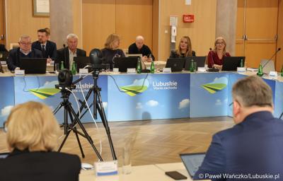 Uczestnicy styczniowej zwyczajnej sesji Sejmiku Województwa Lubuskiego