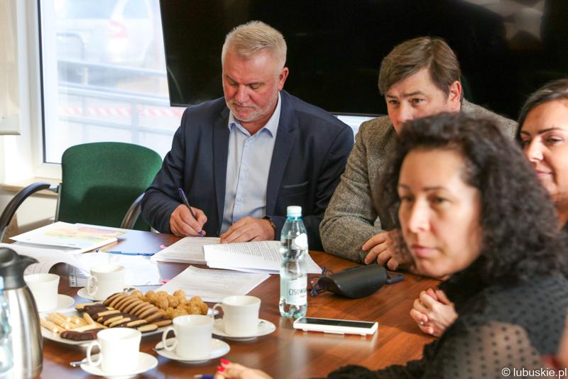 Podpisanie umów z LGD - uczestnicy