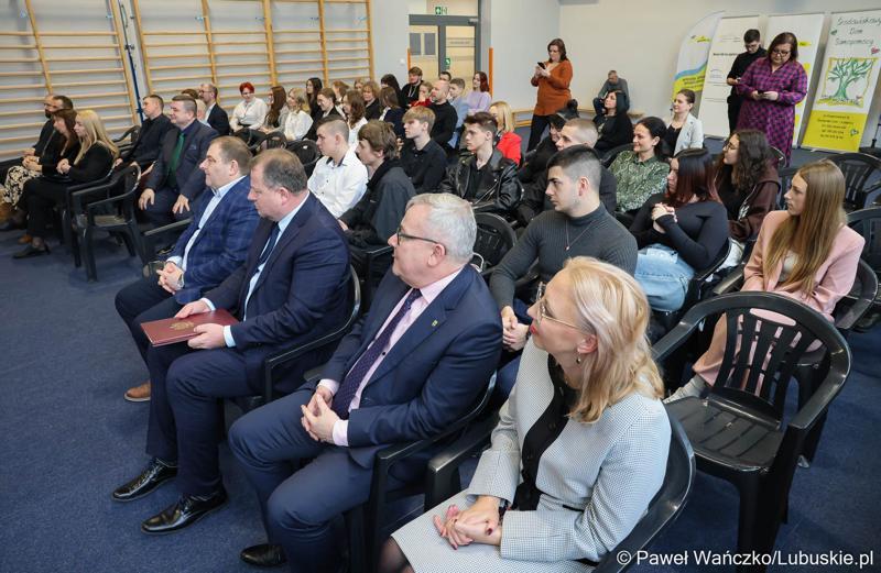 Uroczyste rozstrzygnięcie konkursu „Młodzież ratuje życie” w Centrum Aktywności Społecznej w Nowej Soli