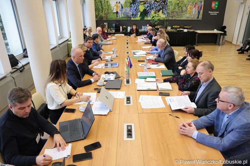 Spotkanie Instytucji Zarządzającej programem Fundusze Europejskie dla Lubuskiego 2021-2027 z Zielonogórsko-Nowosolskim Miejskim Obszarem Funkcjonalnym