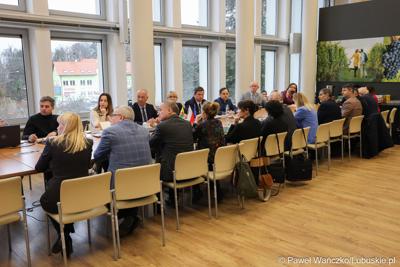 Spotkanie Instytucji Zarządzającej programem Fundusze Europejskie dla Lubuskiego 2021-2027 z Zielonogórsko-Nowosolskim Miejskim Obszarem Funkcjonalnym
