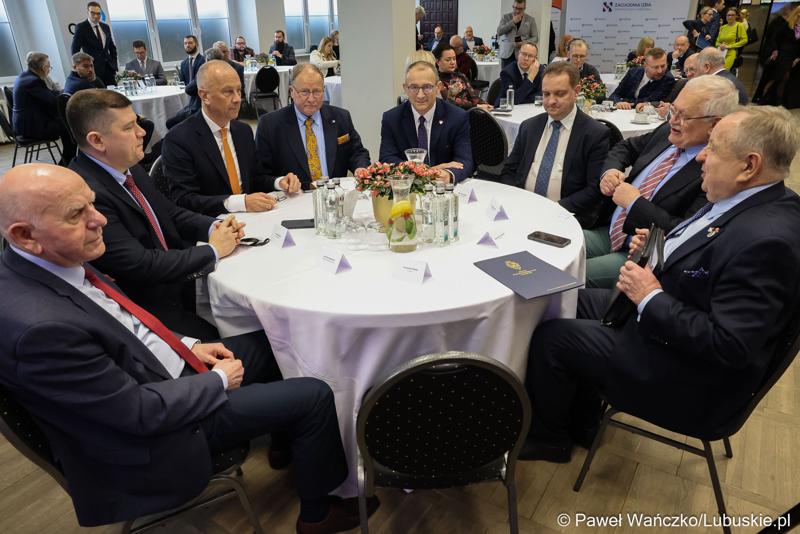 Uczestnicy Gospodarczej Inauguracji 2024 r. w sali sesyjnej Urzędu Miasta w Gorzowie Wlkp.