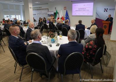 Uczestnicy Gospodarczej Inauguracji 2024 r. w sali sesyjnej Urzędu Miasta w Gorzowie Wlkp.