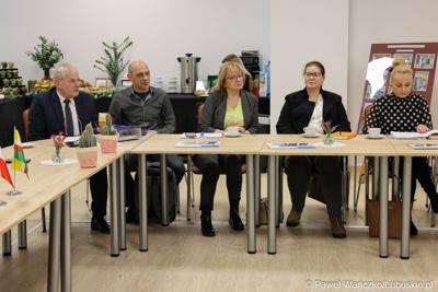 Uczestnicy spotkania Instytucji Zarządzającej programem Fundusze Europejskie dla Lubuskiego 2021-2027 spotkali się z Partnerstwem Porozumienie Gmin Lubsko i Jasień.