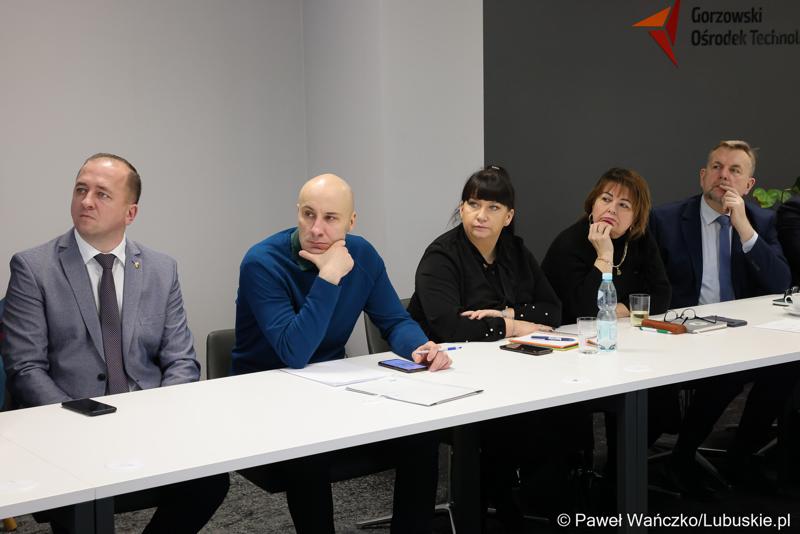 Uczestnicy spotkania Instytucji Zarządzającej programem Fundusze Europejskie dla Lubuskiego 2021-2027 z Gorzowskim Miejskim Obszarem Funkcjonalnym