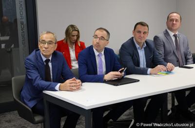 Uczestnicy spotkania Instytucji Zarządzającej programem Fundusze Europejskie dla Lubuskiego 2021-2027 z Gorzowskim Miejskim Obszarem Funkcjonalnym