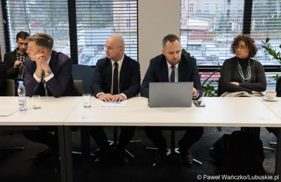 Uczestnicy spotkania Instytucji Zarządzającej programem Fundusze Europejskie dla Lubuskiego 2021-2027 z Gorzowskim Miejskim Obszarem Funkcjonalnym