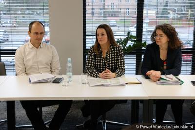 Uczestnicy spotkania Instytucji Zarządzającej programem Fundusze Europejskie dla Lubuskiego 2021-2027 z Gorzowskim Miejskim Obszarem Funkcjonalnym