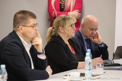 Uczestnicy spotkania Instytucji Zarządzającej programem Fundusze Europejskie dla Lubuskiego 2021-2027 z Gorzowskim Miejskim Obszarem Funkcjonalnym
