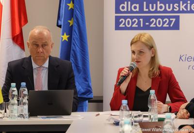 Uczestnicy spotkania Instytucji Zarządzającej programem Fundusze Europejskie dla Lubuskiego 2021-2027 z Gorzowskim Miejskim Obszarem Funkcjonalnym