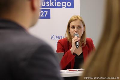 Uczestnicy spotkania Instytucji Zarządzającej programem Fundusze Europejskie dla Lubuskiego 2021-2027 z Gorzowskim Miejskim Obszarem Funkcjonalnym