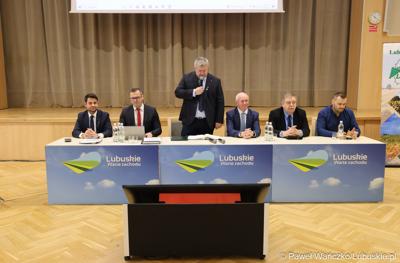 Uczestnicy spotkania wicemarszałka Zbigniewa Kołodzieja z przedstawicielami Rad Powiatowych Lubuskiej Izby Rolniczej
