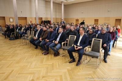 Uczestnicy spotkania wicemarszałka Zbigniewa Kołodzieja z przedstawicielami Rad Powiatowych Lubuskiej Izby Rolniczej