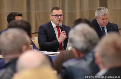 Uczestnicy spotkania wicemarszałka Zbigniewa Kołodzieja z przedstawicielami Rad Powiatowych Lubuskiej Izby Rolniczej
